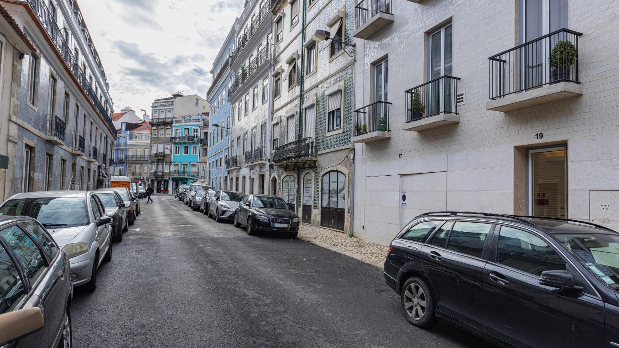 Apartment Deluxe 1 Bdr W/ Pool View By Lovelystay Lissabon